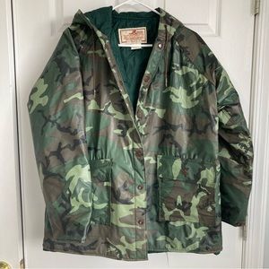 Woodfield men’s size small vinyl waterproof camo hunting outdoor jacket